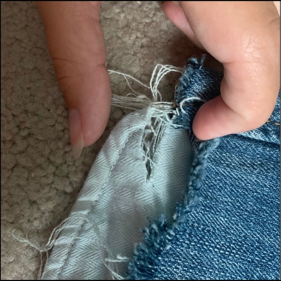 Bundle of Levi Jean Shorts - Picture 6 of 6